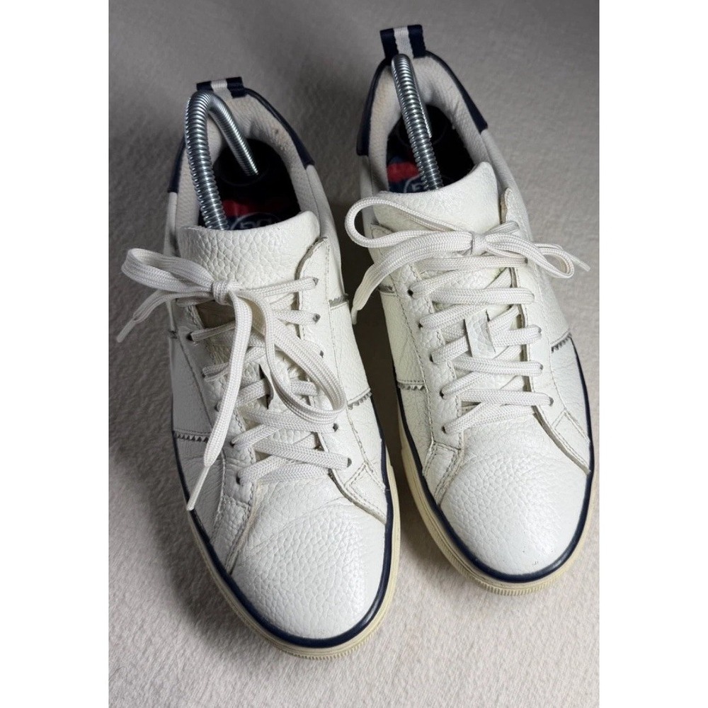 G/FORE Women's Golf Shoes Size 8 White Leather Navy Spikeless Sneakers G4LS21EF1